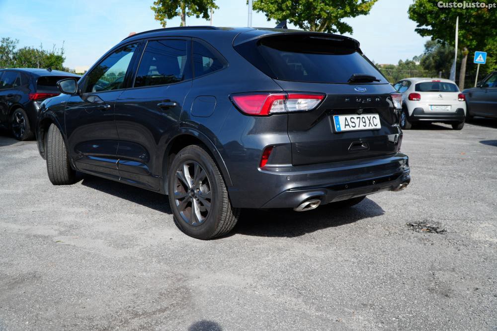 Ford Kuga 1.5 EcoBoost ST-Line - 22 — photo 4