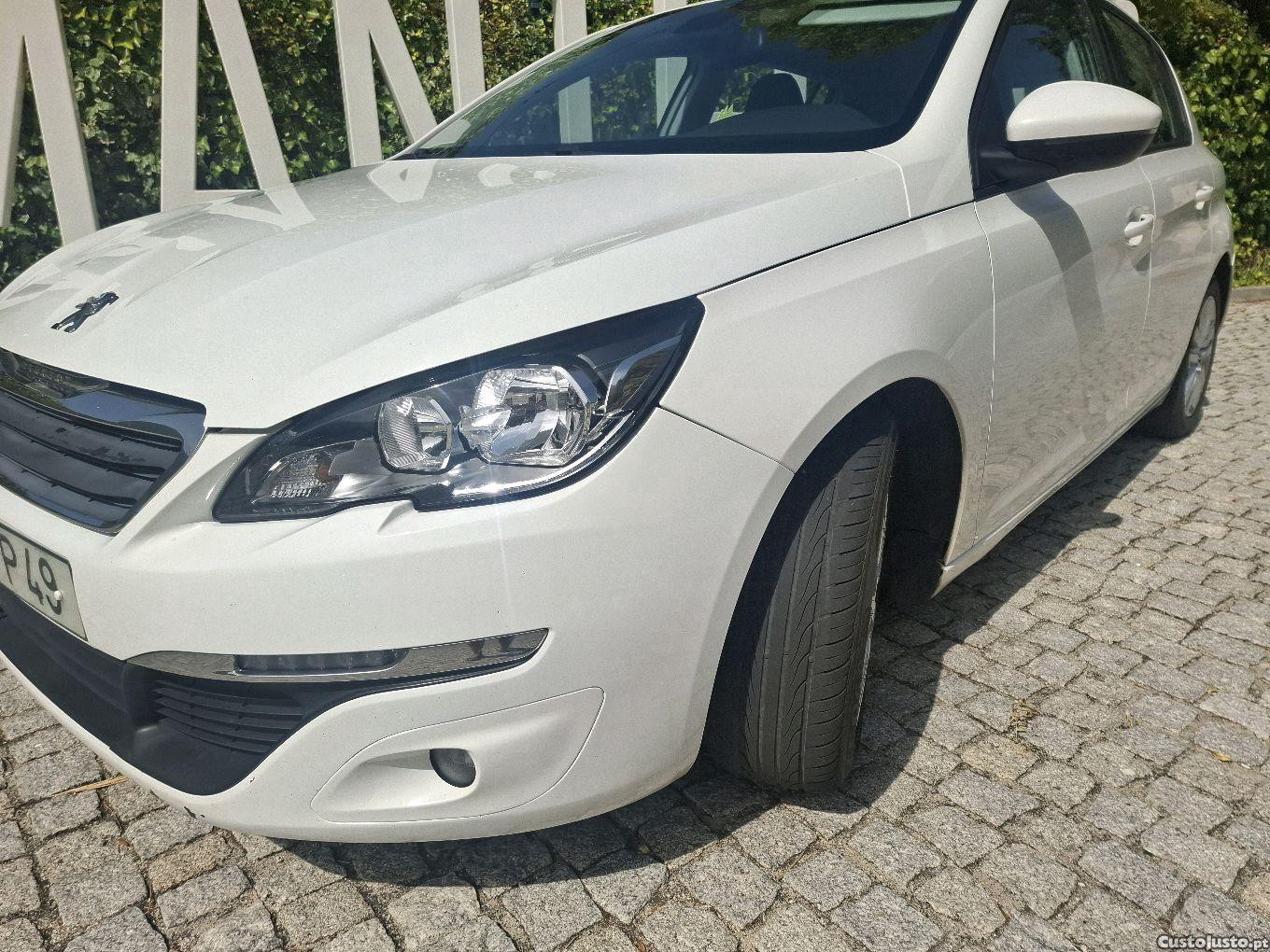 Peugeot 308 HDI — fotografia 11