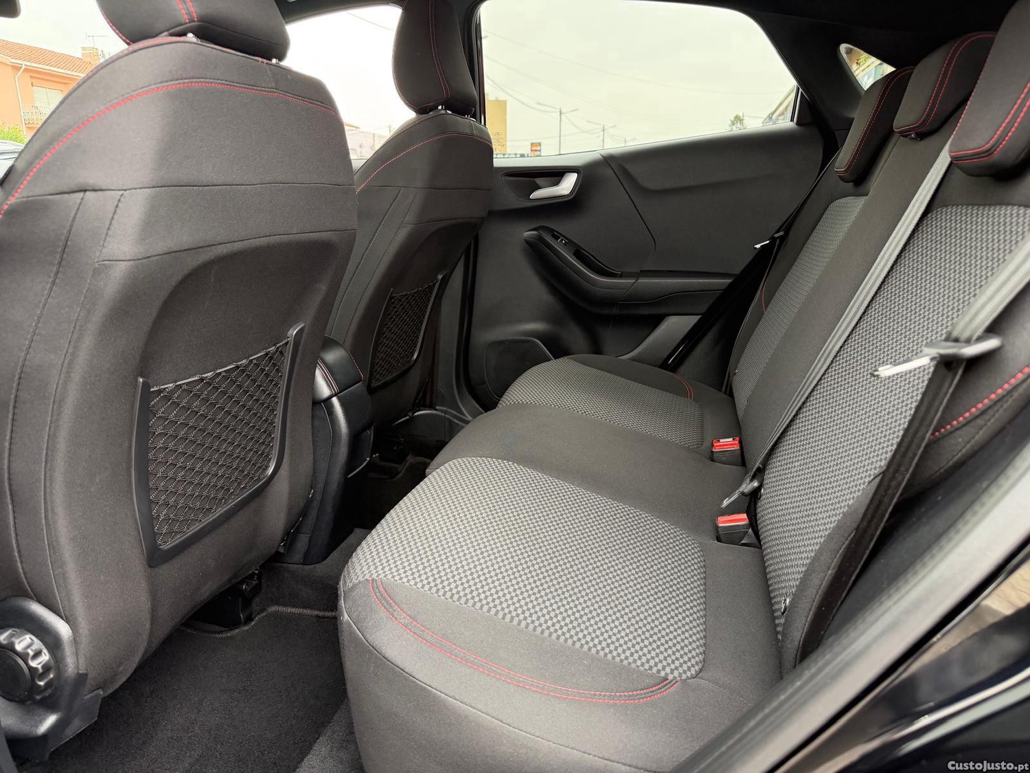 Ford Puma 1.0 EcoBoost MHEV ST-Line Aut. — fotografia 16