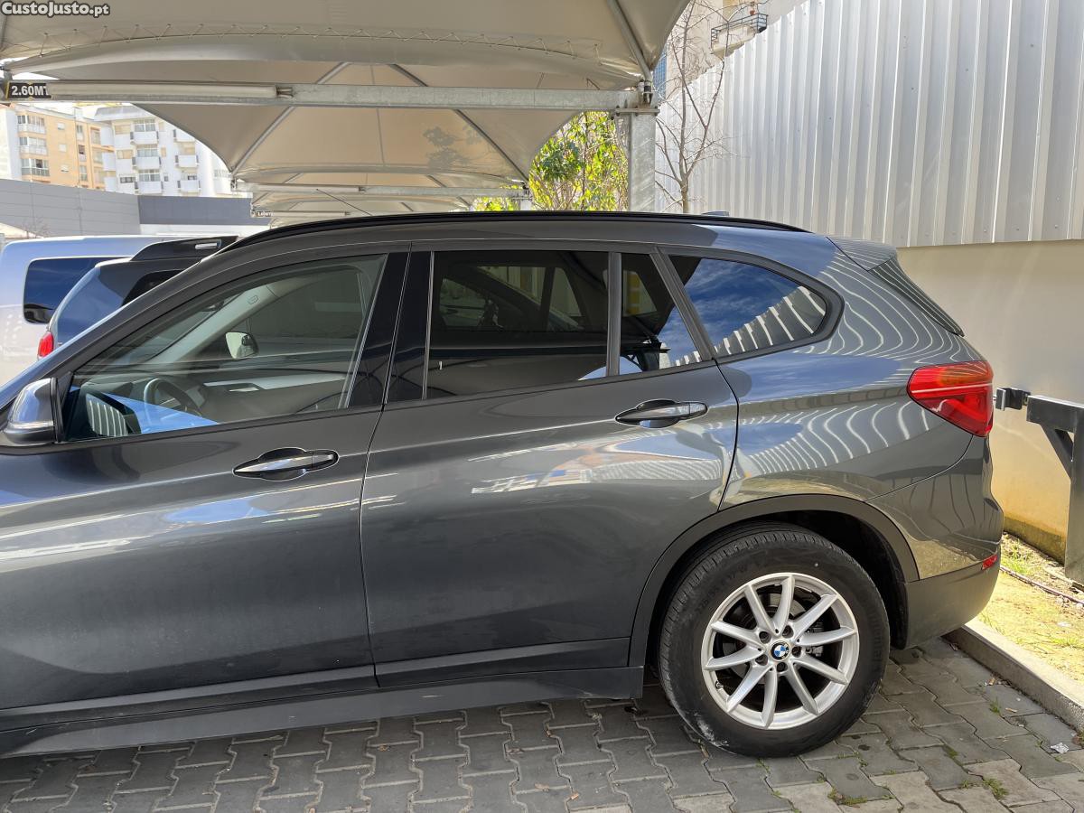 BMW X1 16d - 22 foto 2