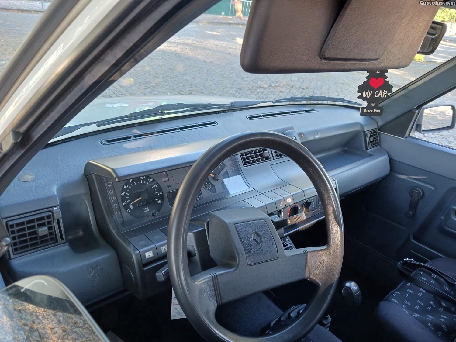 Renault 5  - 85 — photo 5