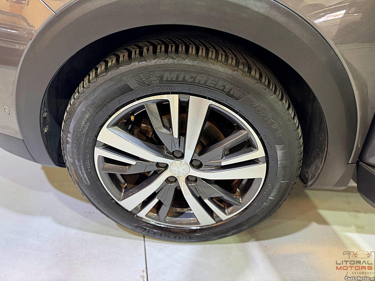 Peugeot 3008 1.2 PureTech Allure Pack EAT8 — fotografia 13