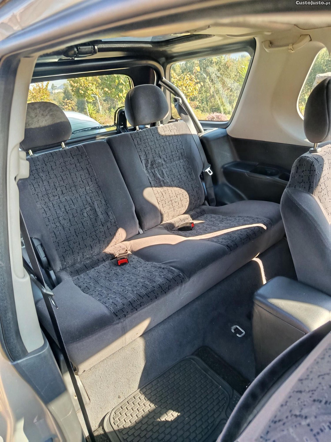 Opel Frontera Sport - 00 — photo 2