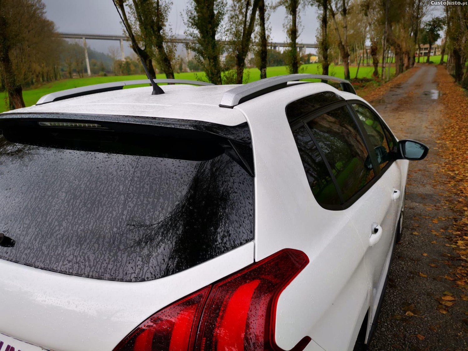 Peugeot 2008 1.6 BlueHDi Style — fotografia 15