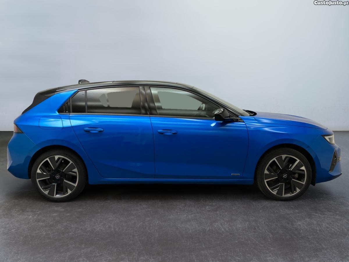 Opel Astra 54 kWh GS - 23 — photo 4