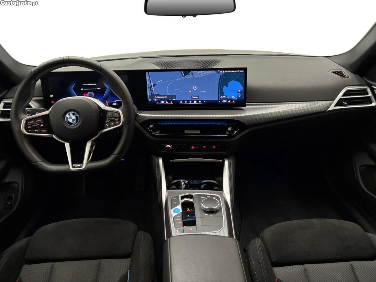 BMW i4 eDrive35 M Sport - 25 — photo 4