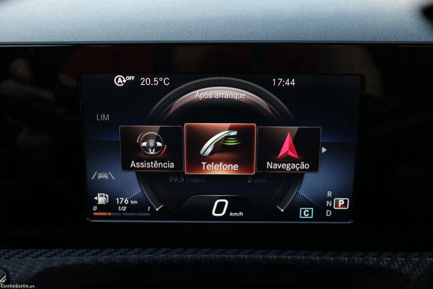 Mercedes-Benz CLA 180 d Coupe Style Auto — fotografia 14