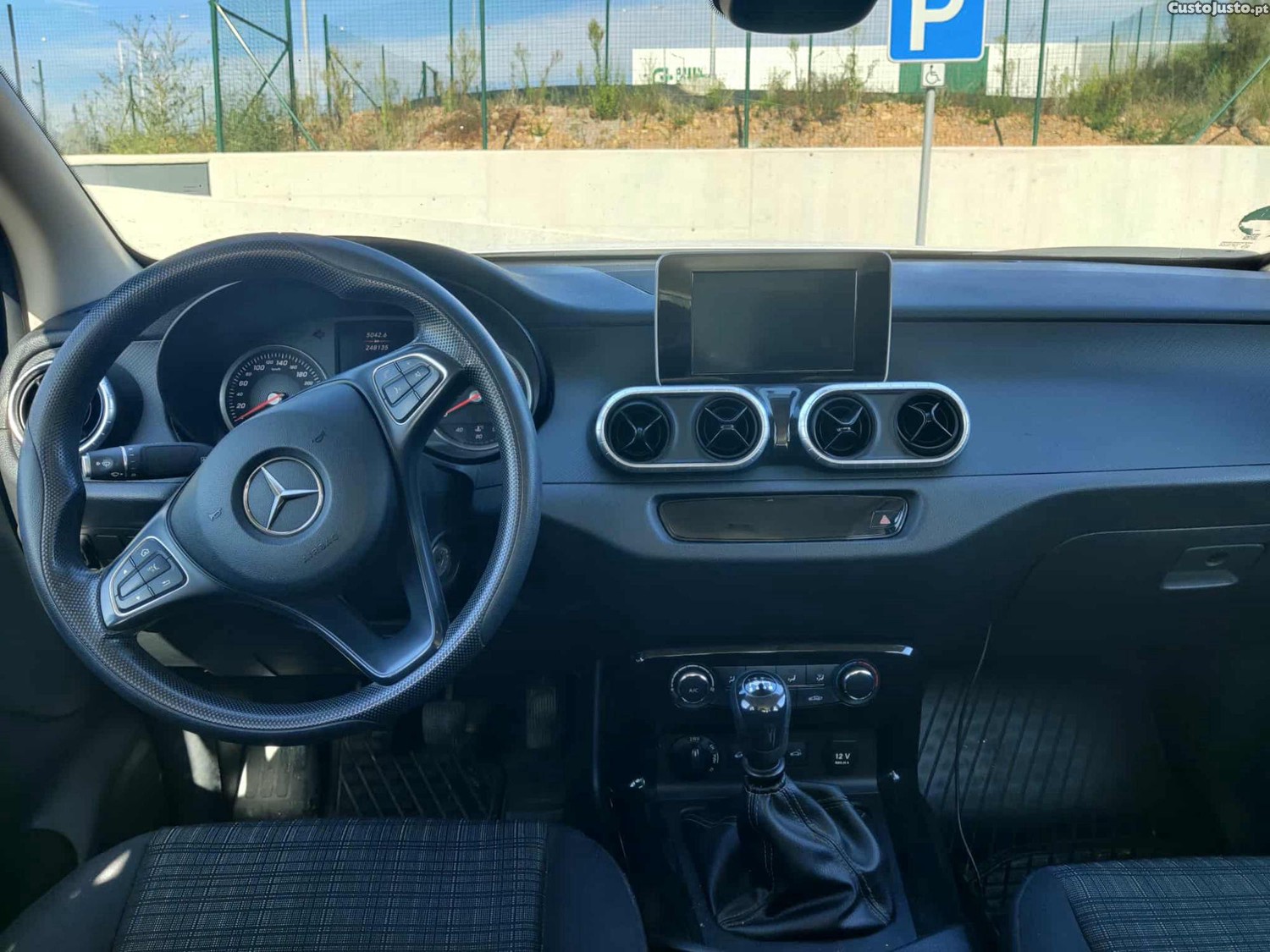 Mercedes-Benz X 250 x 220 COM IVA - 18 — photo 4