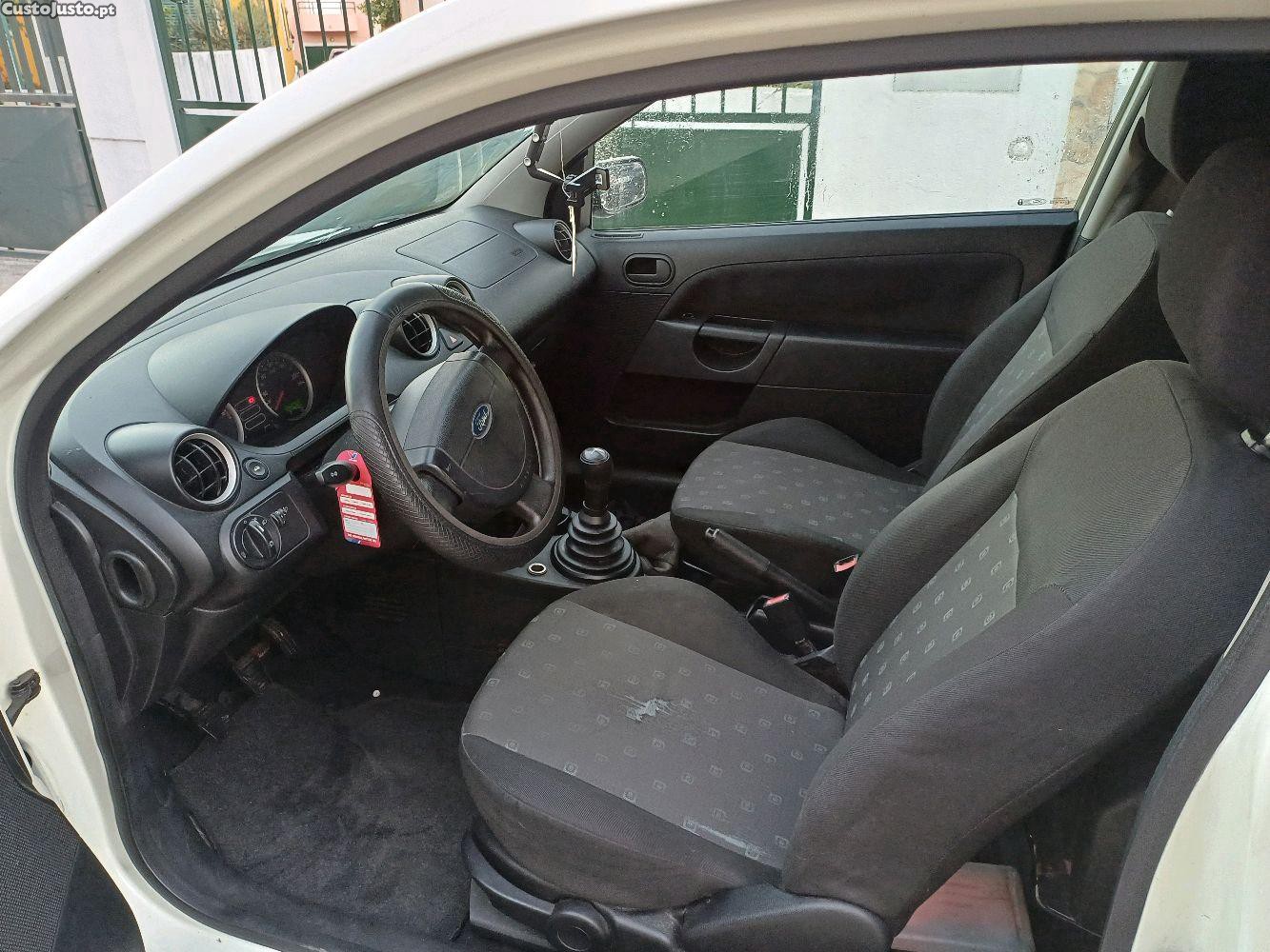 Ford Fiesta 1.4Tdci van — photo 5