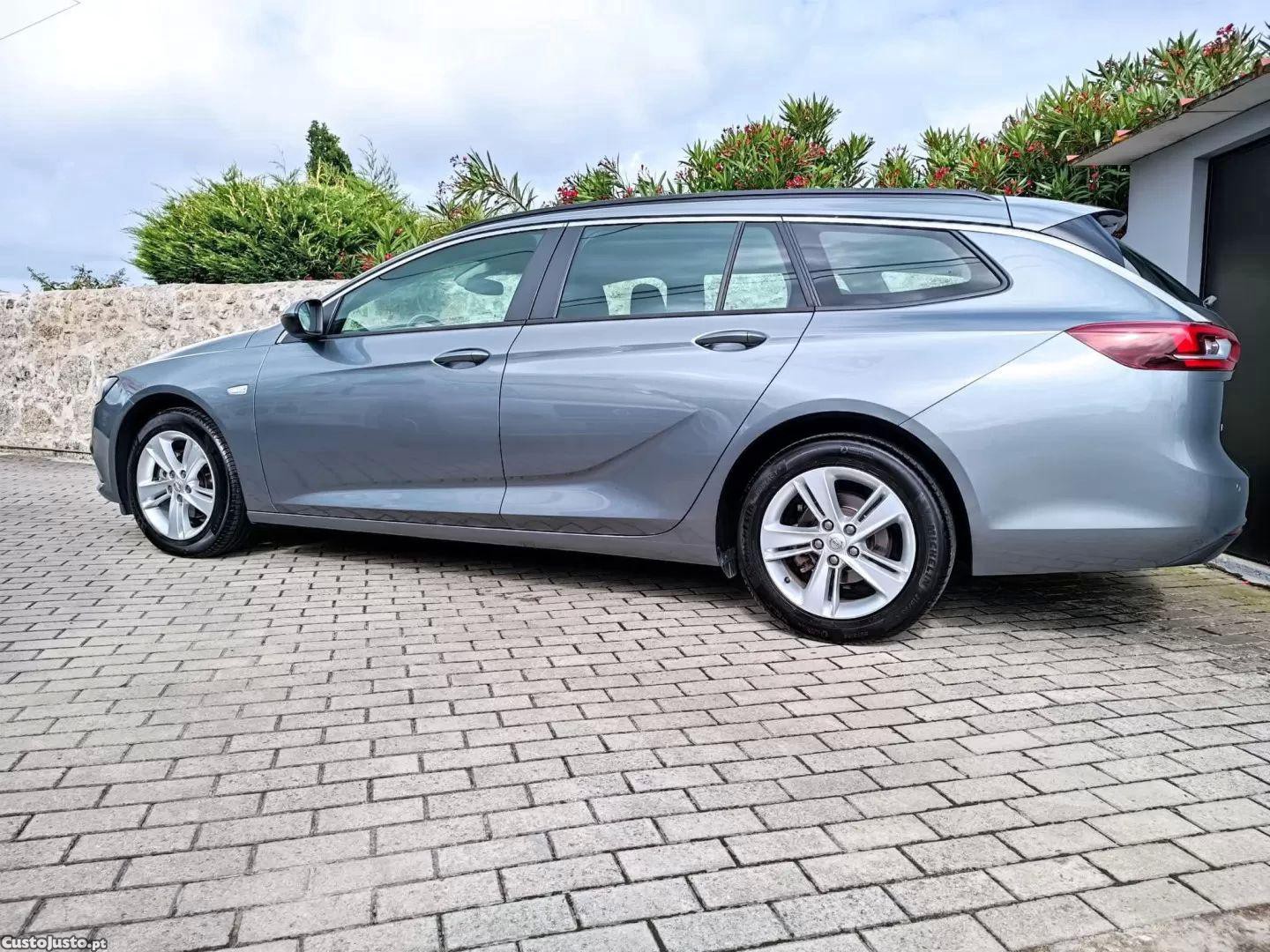 Opel Insignia 1.6 cdti dynamic — fotografia 17