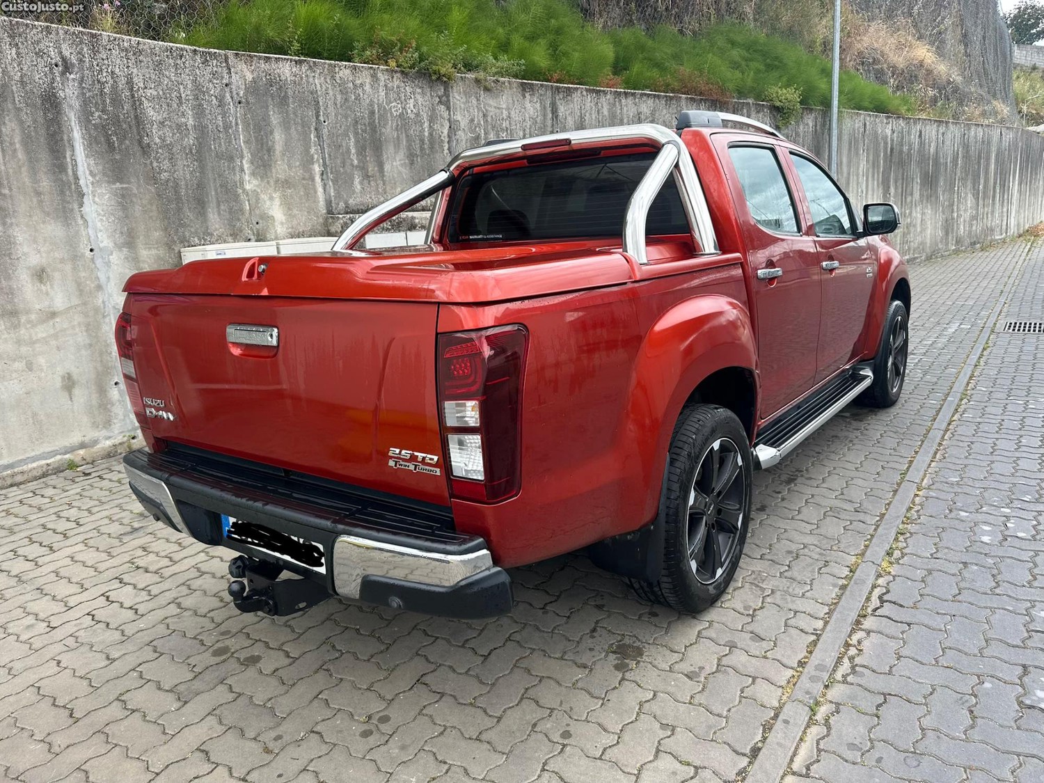 Isuzu D-Max 4x4 — fotografia 8