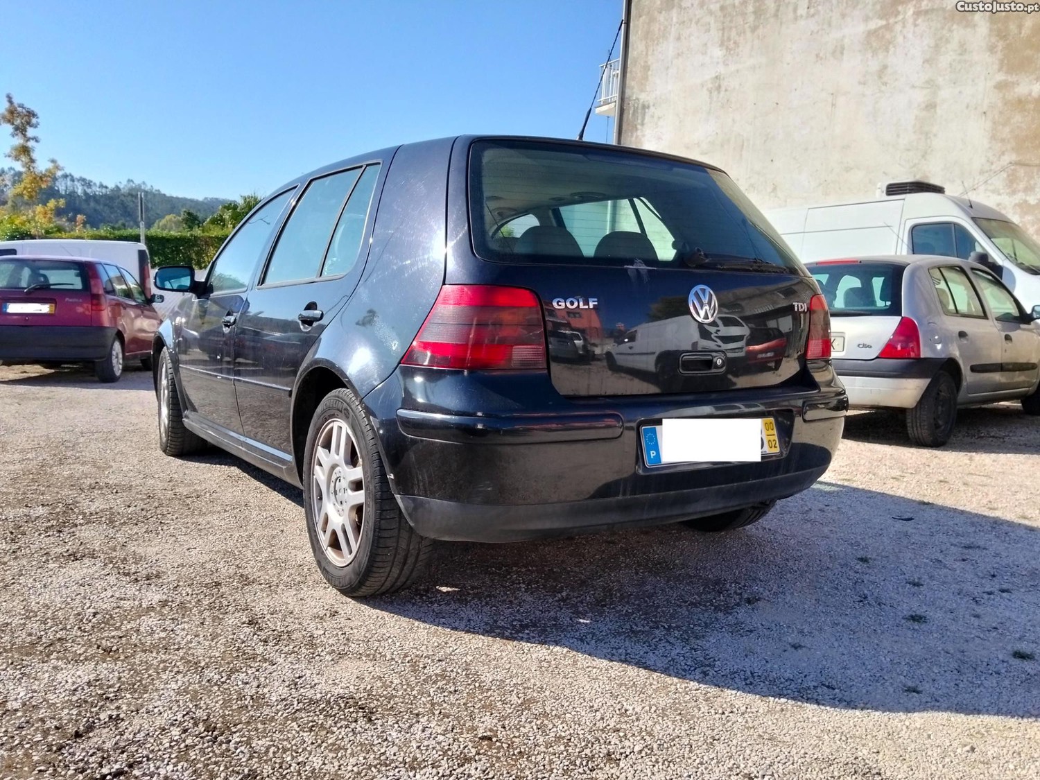 VW Golf 1.9 TDi 6 velocidades - 00 — photo 3