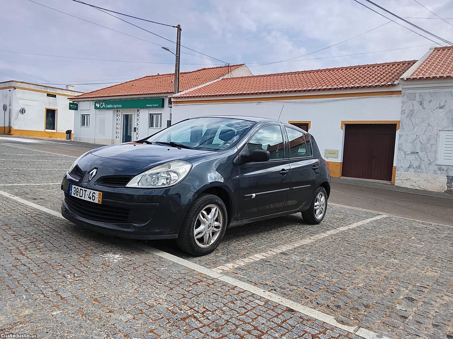 Renault Clio Confort - 07 — photo 2
