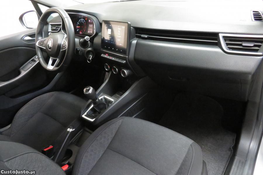 Renault Clio 1.0 TCe Intens — fotografia 17