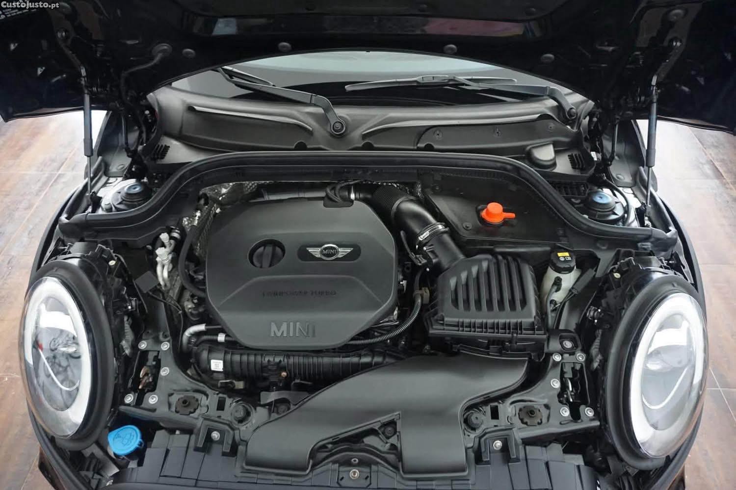 MINI John Cooper Works 2.0 twinpower 231 cv - 16 — photo 3