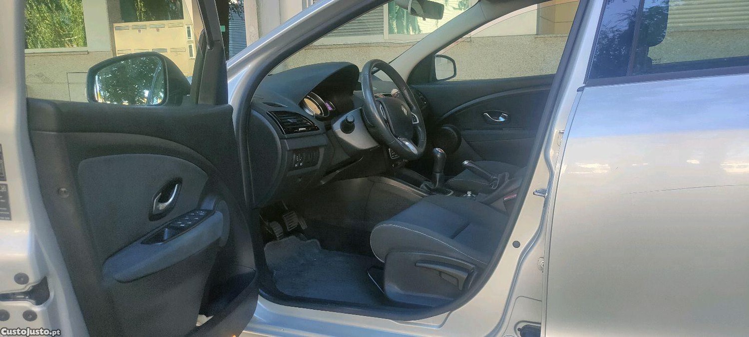 Renault Mégane grand tour 2 black edition - 11 — photo 5