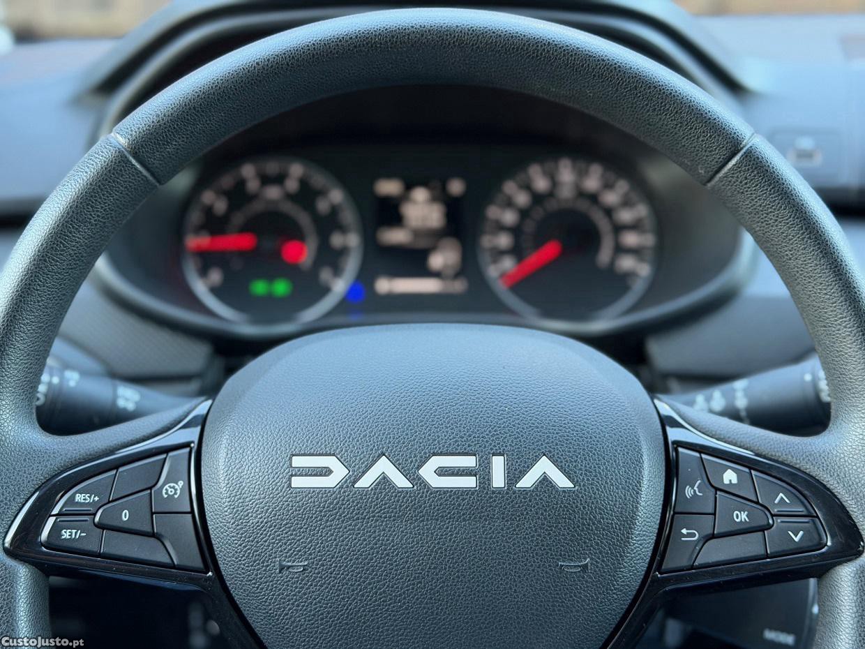 Dacia Jogger 1.0 ECO-G Comfort Bi-Fuel — fotografia 8