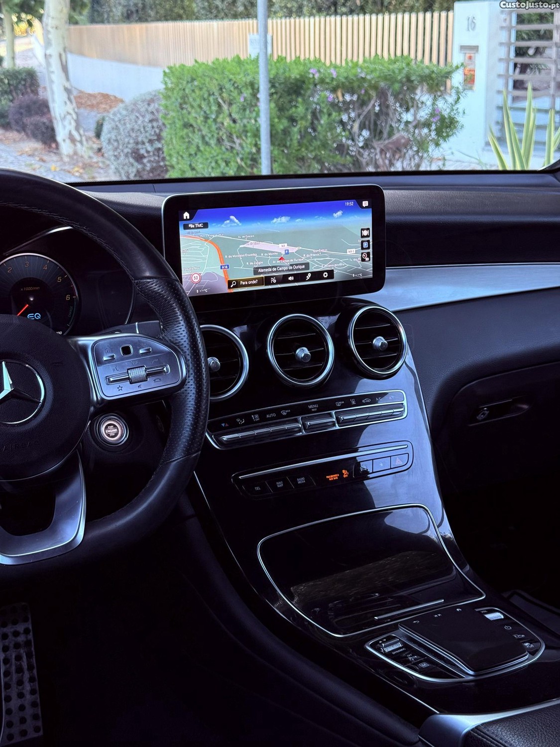 Mercedes-Benz GLC 300 Pack AMG — fotografia 19