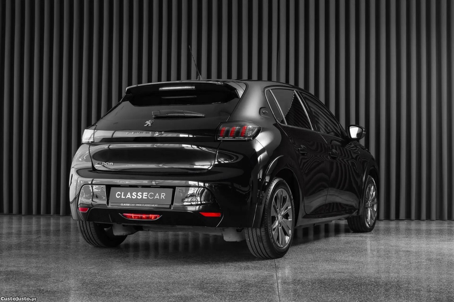 Peugeot e-208 50 kWh Allure - 20 — photo 3