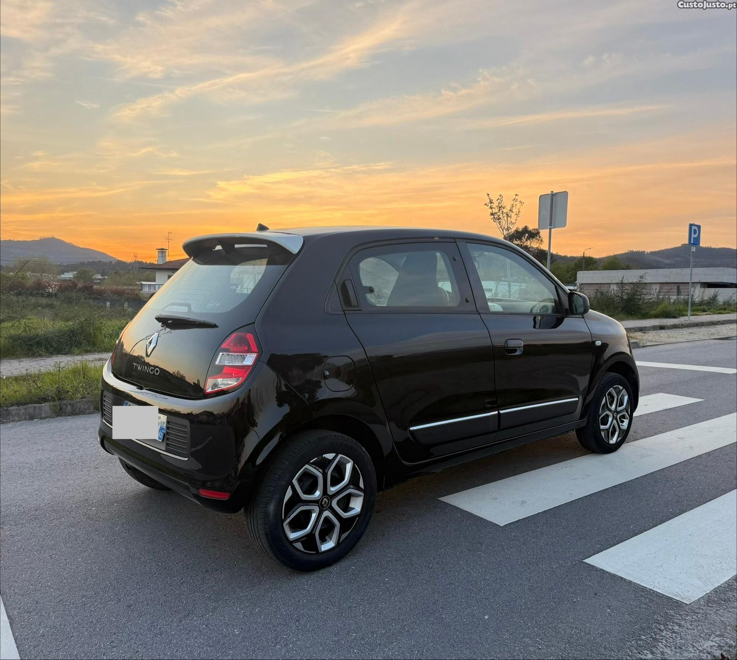 Renault Twingo 1.0 SCe Dynamique — fotografia 5