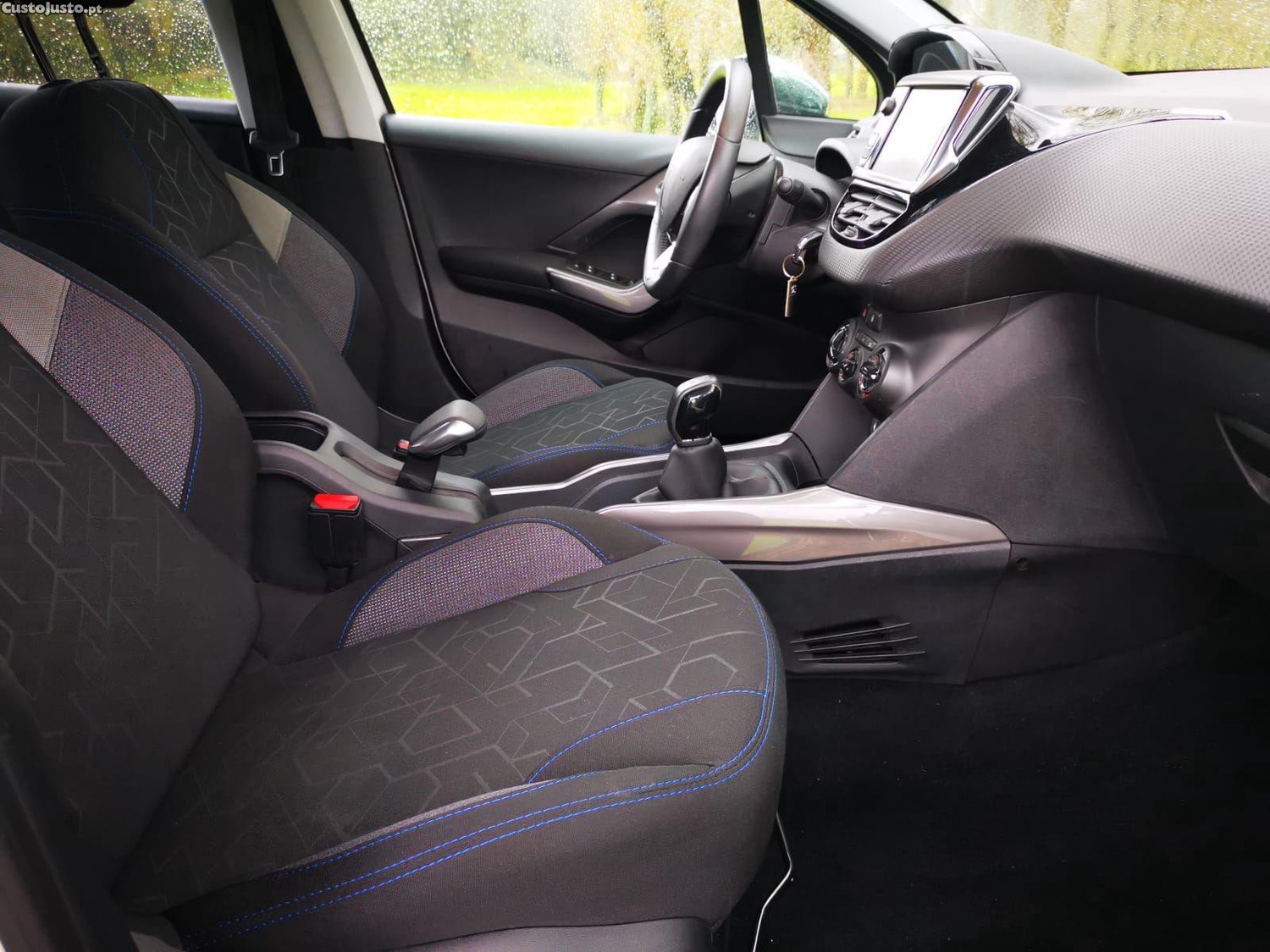 Peugeot 2008 1.6 BlueHDi Style — fotografia 8