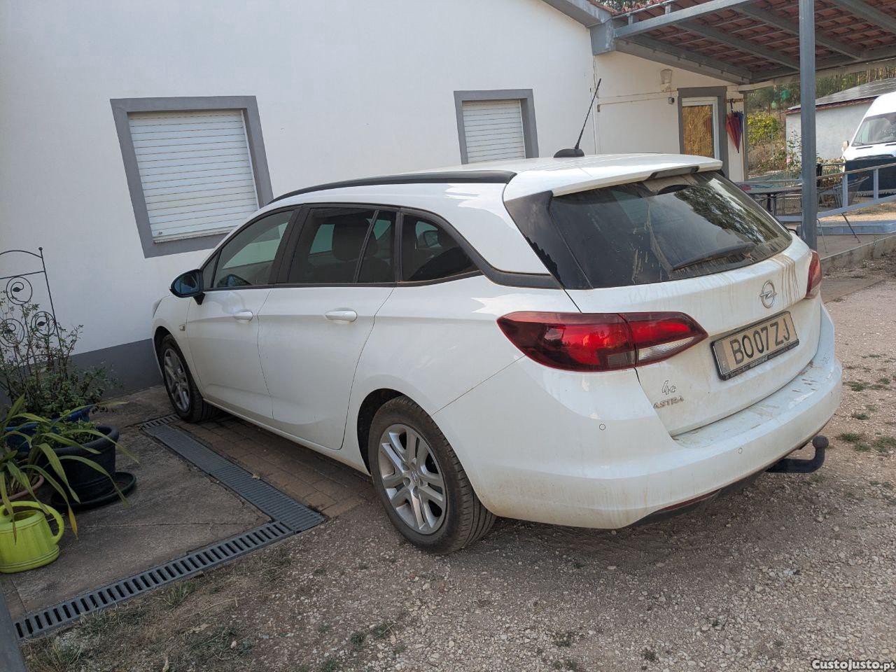 Opel Astra ASTRA K Sports Tourer — photo 2