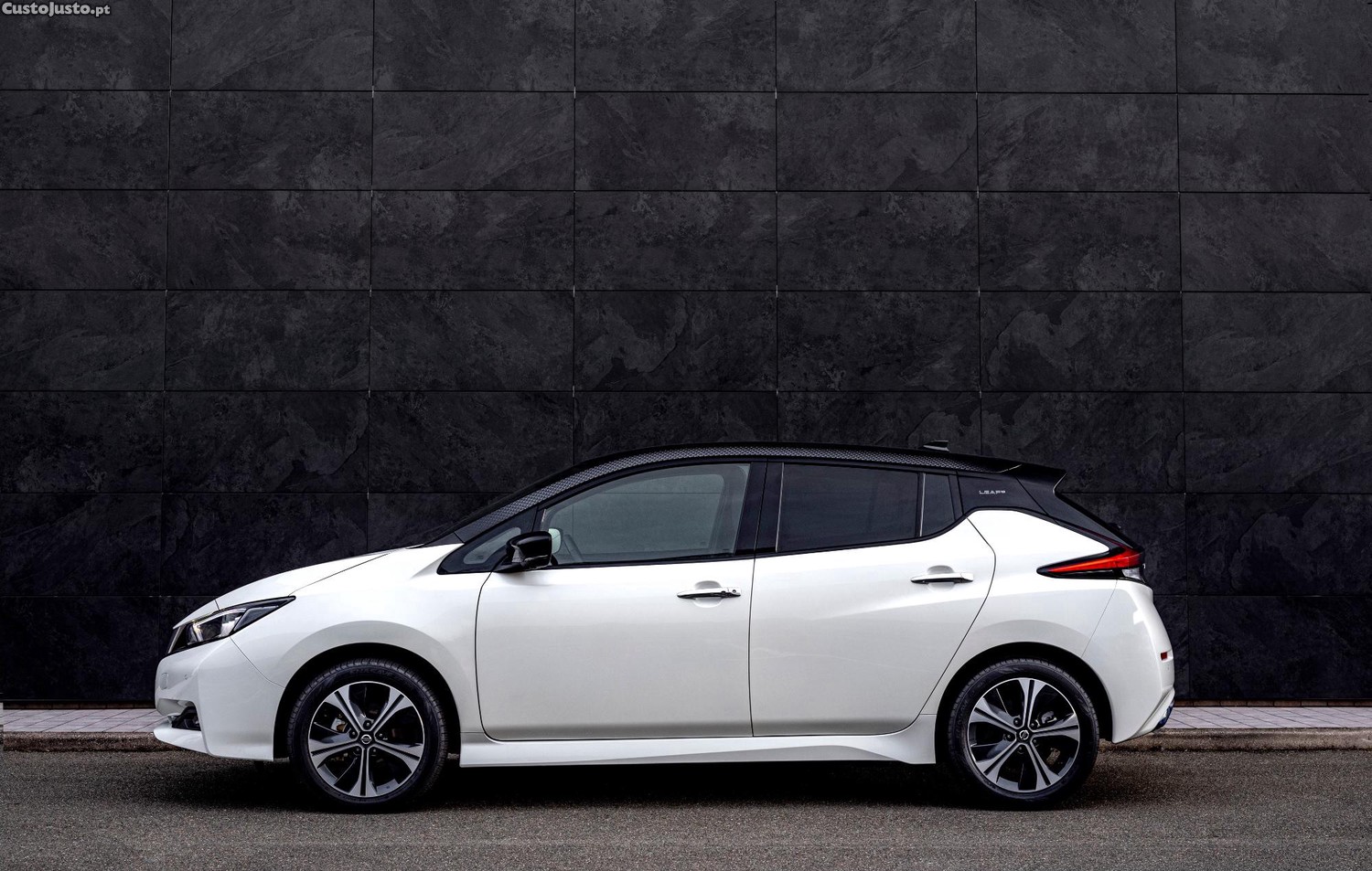 Nissan Leaf NISSAN LEAF ZE1 100% Elétrico 40 kWh — fotografia 5