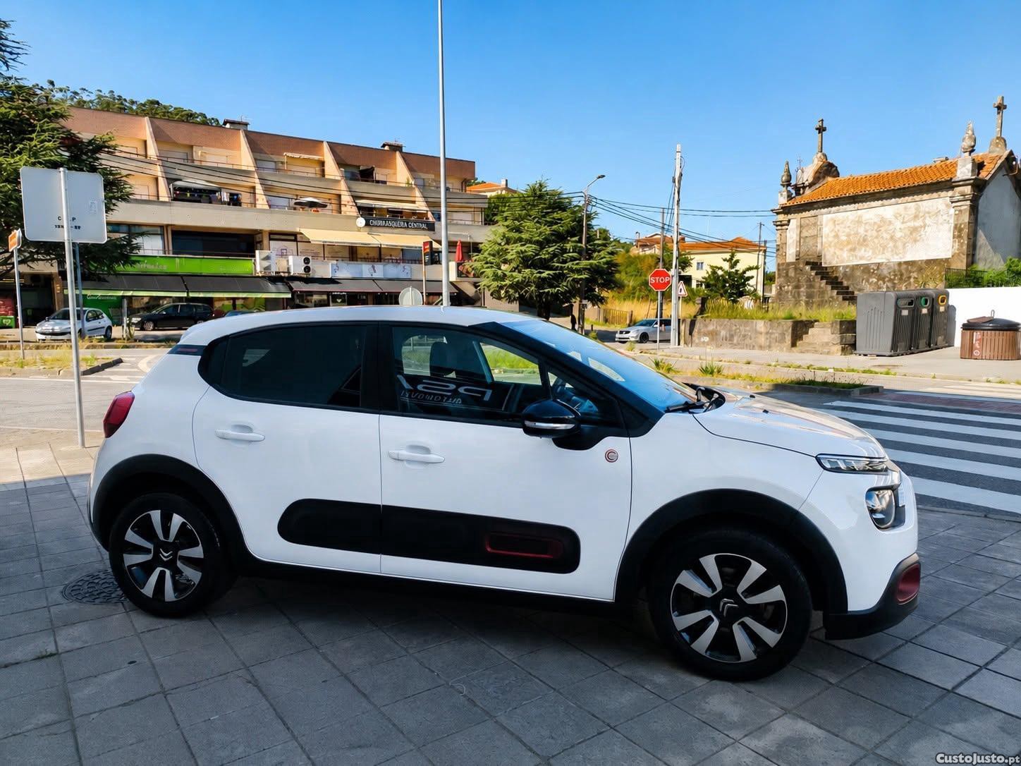 Citroën C3 1.5 BLUEHDI C-SERIES — photo 2