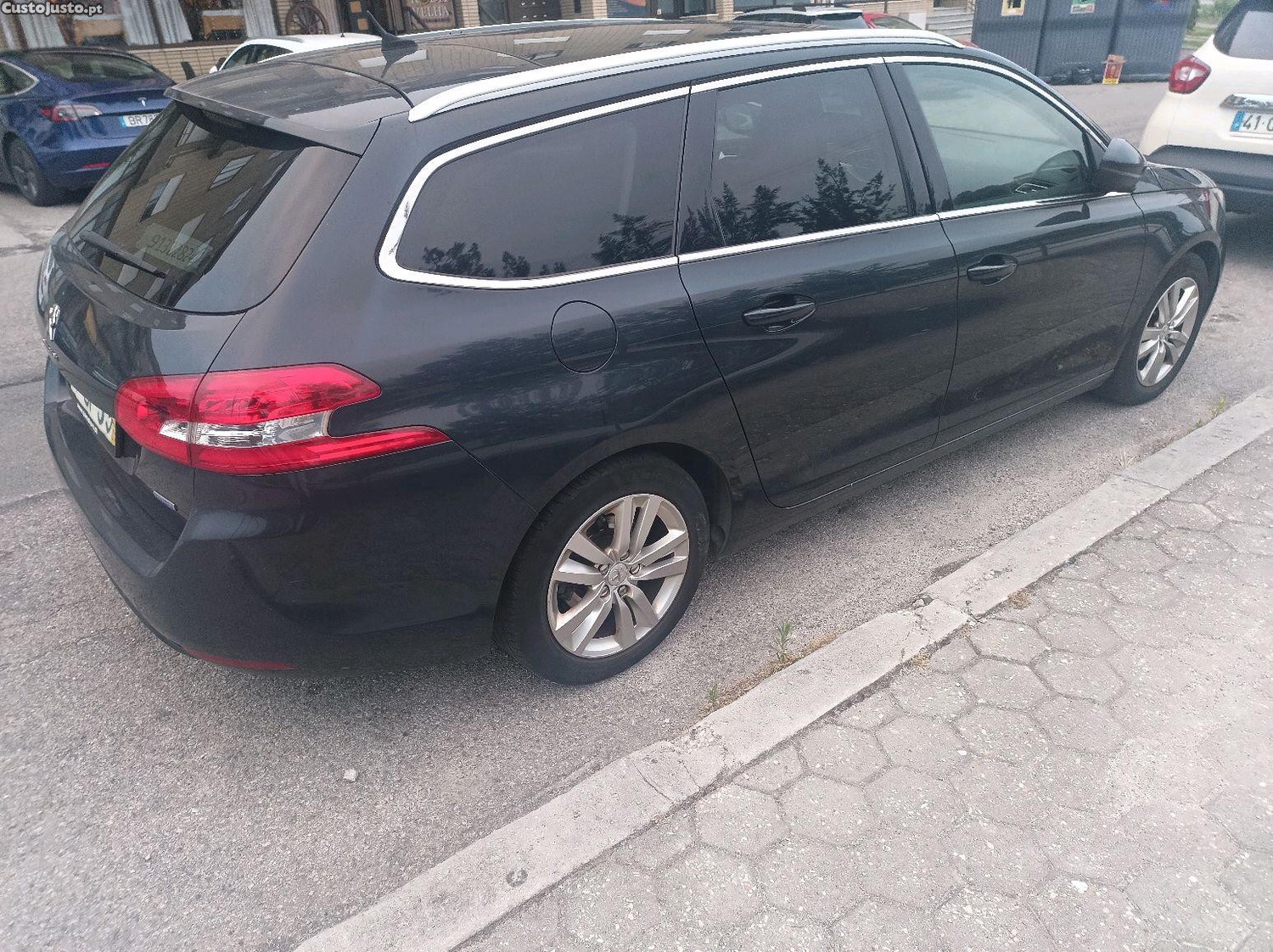 Peugeot 308 — fotografia 4