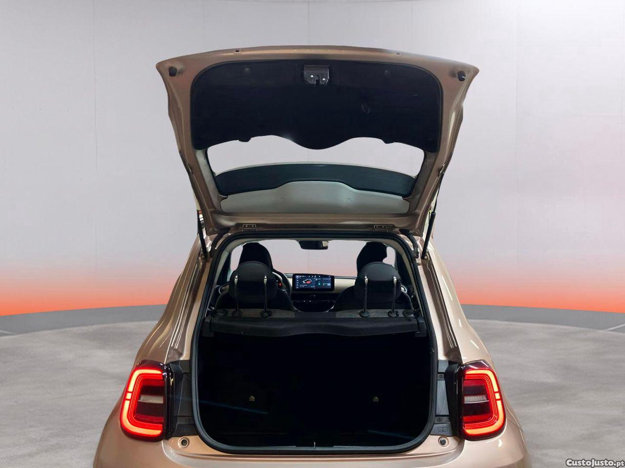 Fiat 500 e Icon Plus 42 KWh — fotografia 7