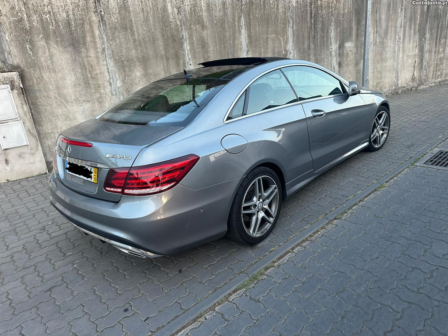 Mercedes-Benz E 250 Coupe — fotografia 6