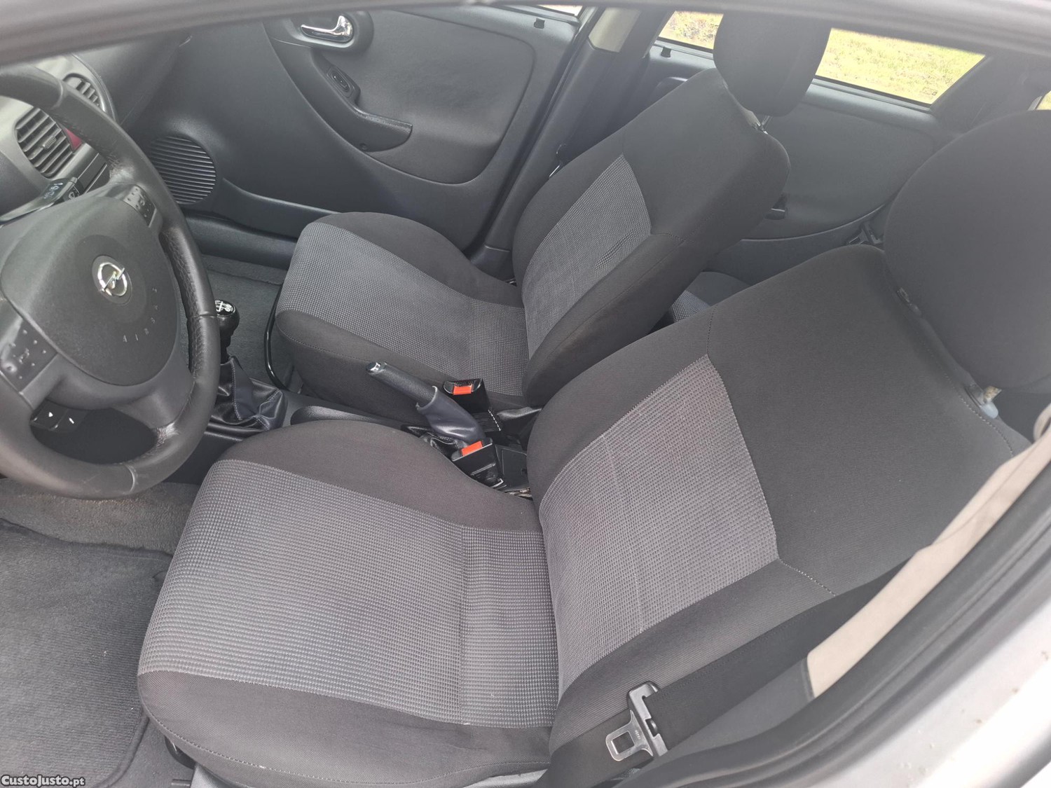 Opel Corsa Twinport — fotografia 5