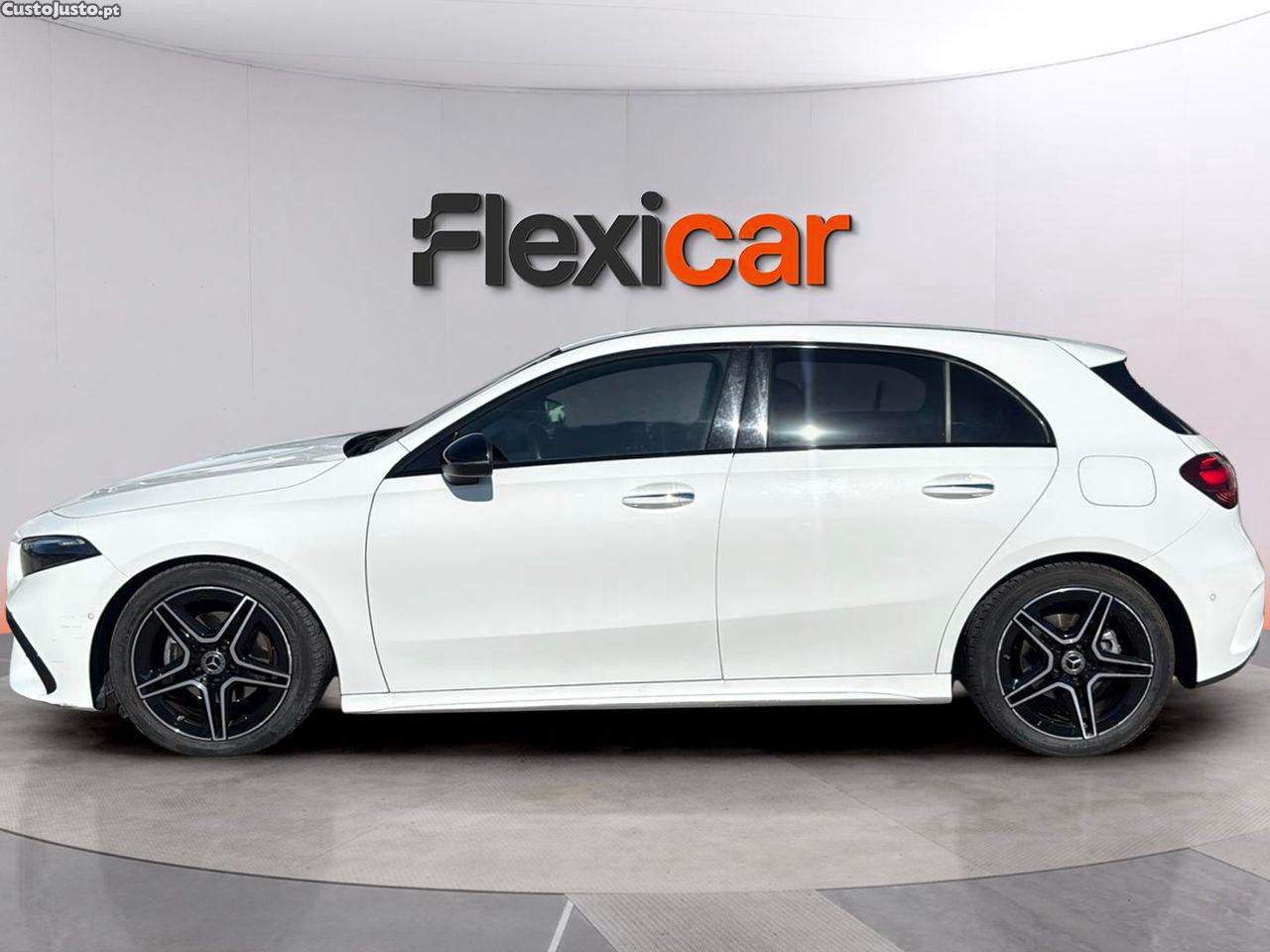 Mercedes-Benz A 200 7G-DCT AMG Line - 23 — photo 4