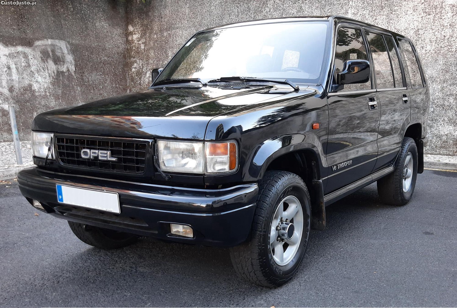 Opel Monterey Isuzu Trooper 3.2L V6 LTD - 96 — photo 2