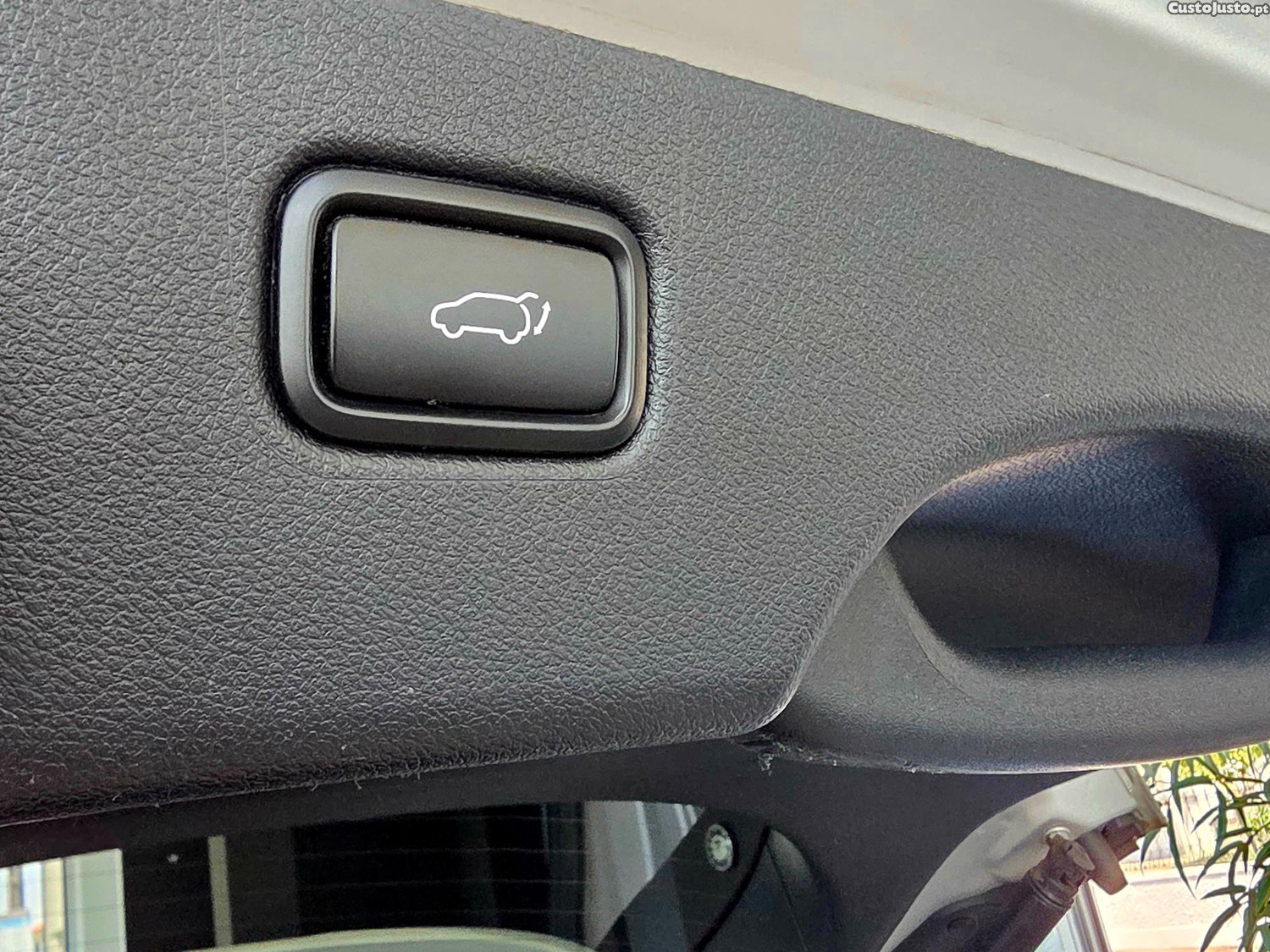 Kia Sorento 2.2 CRDI TX 7 lugares — fotografia 3