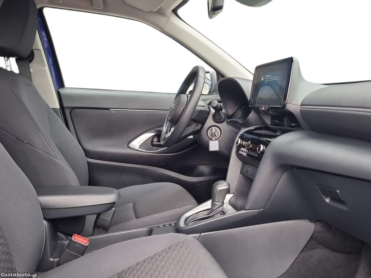 Toyota Yaris Cross 1.5 HDF Comfort Plus — fotografia 10