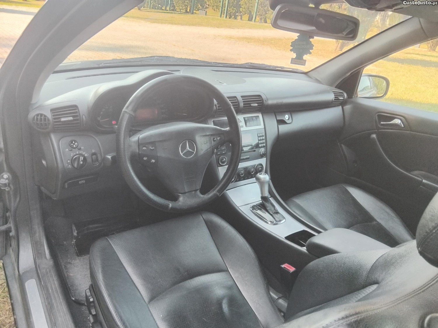 Mercedes-Benz C 220 SportCoupe — fotografia 3