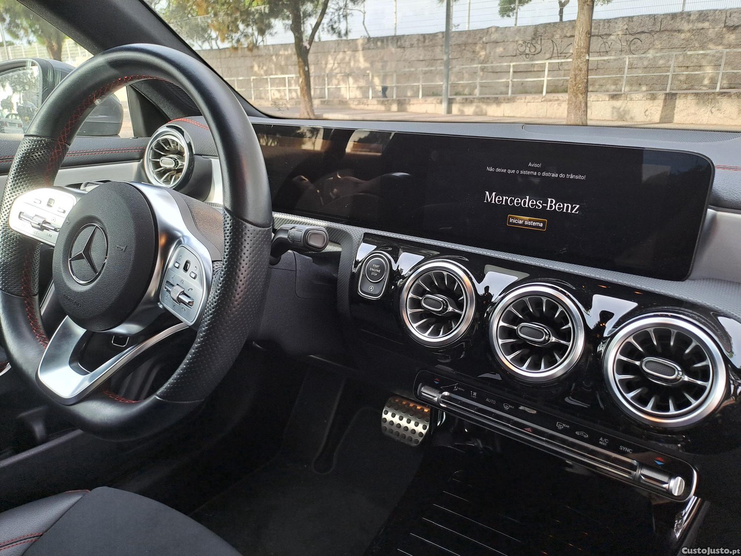 Mercedes-Benz CLA 180 180 D - Shooting Brake (Linha AMG) — fotografia 3