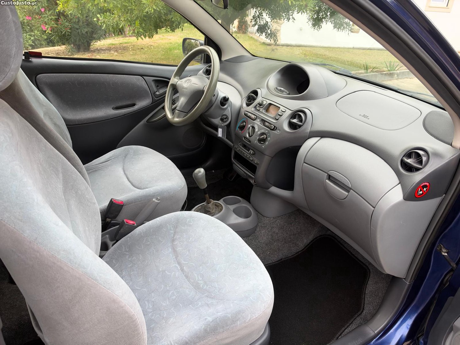 Toyota Yaris 1.0 VVT-I — photo 5