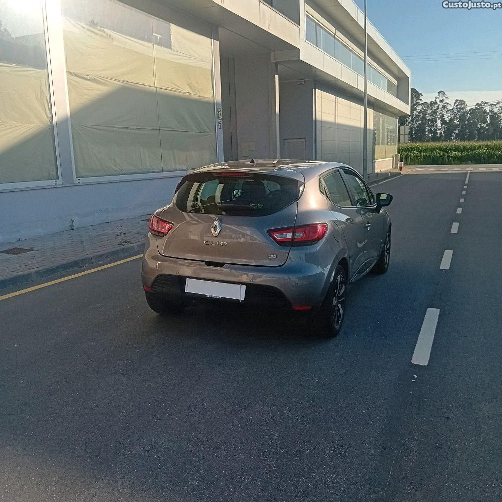 Renault Clio 1.5 dci 90cv limited — fotografia 4
