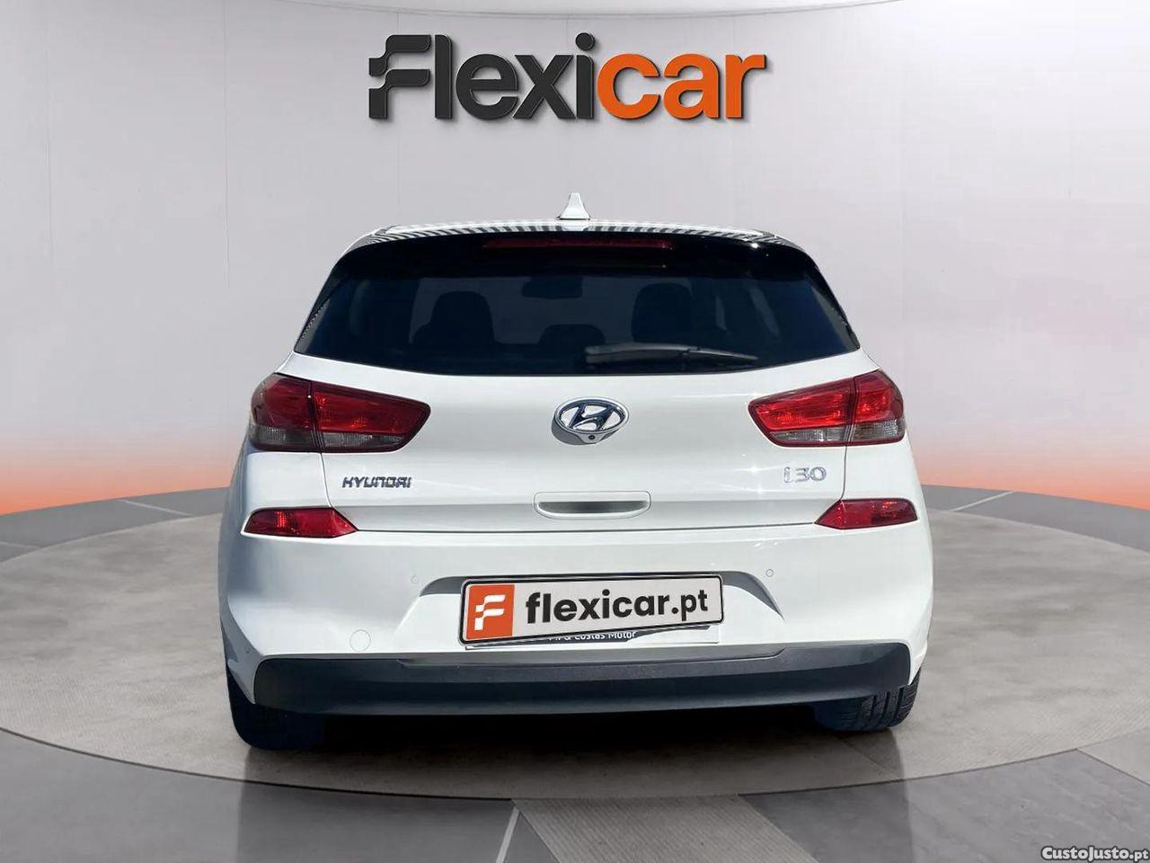 Hyundai i30 1.6 CRDi STyle 7DCT — fotografia 15