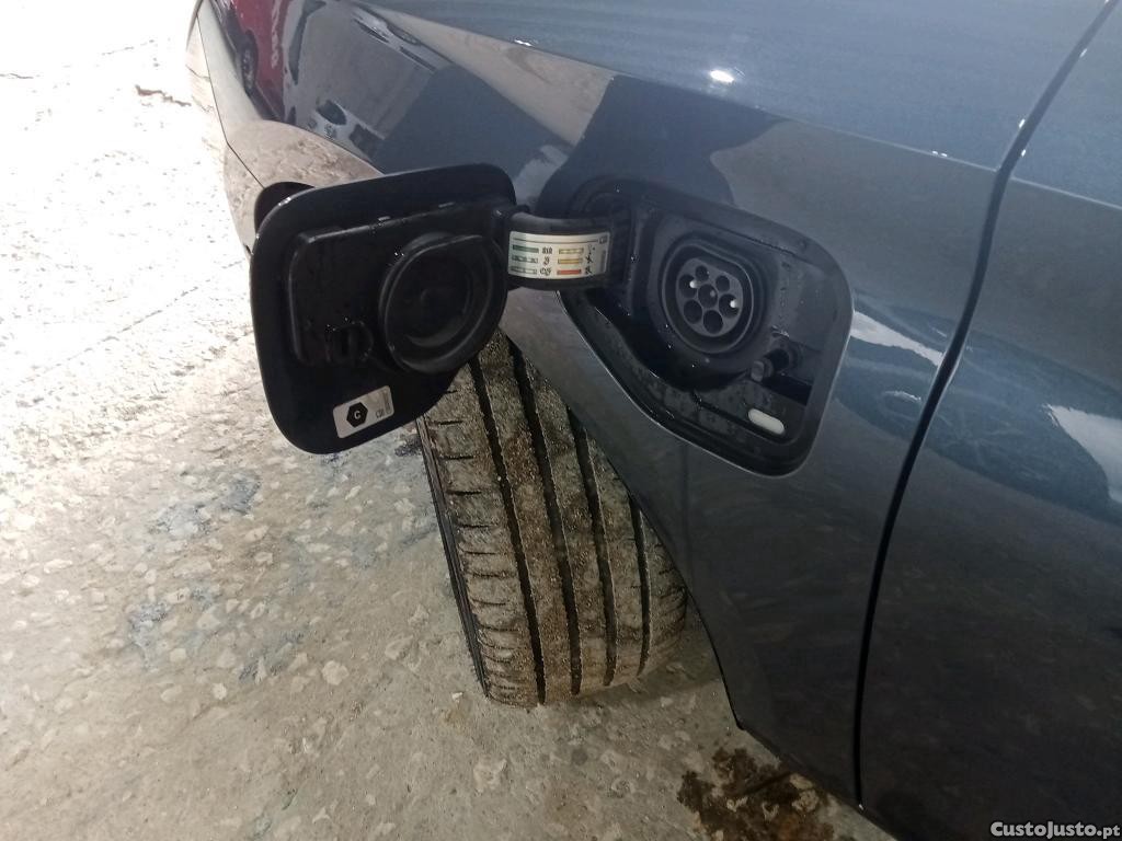 SEAT Leon 1.4 e-Hybrid Xcellence DSG 204cv — fotografia 13