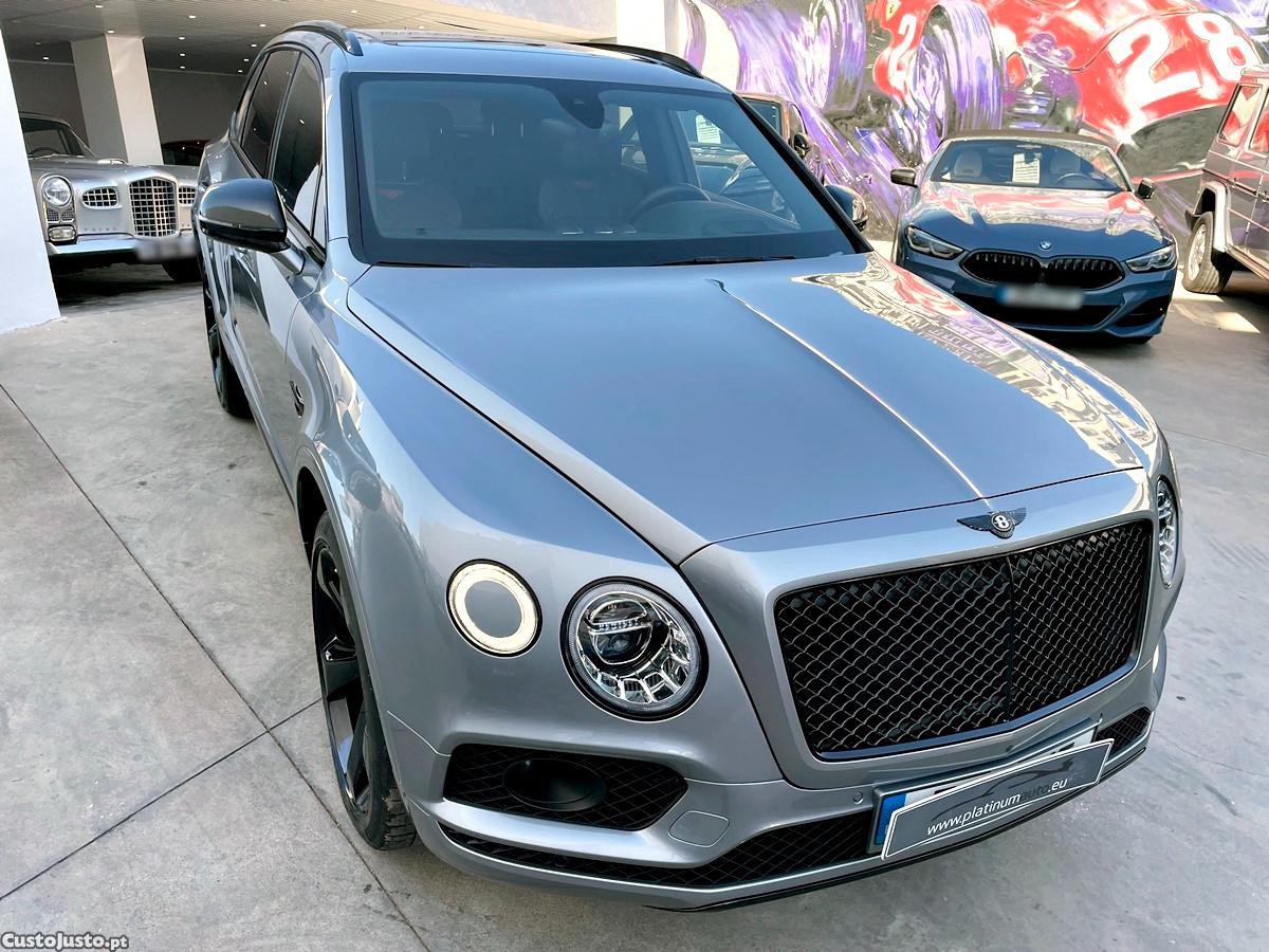 Bentley Bentayga V8 — fotografia 17