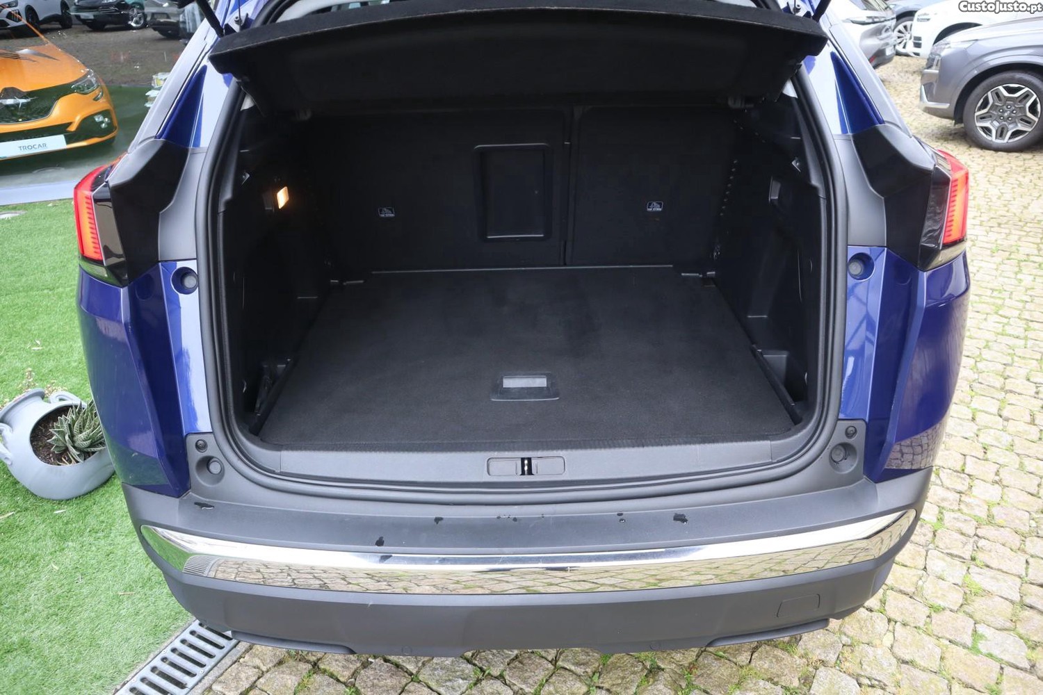 Peugeot 3008 1.5 BlueHDi Allure EAT8 — fotografia 15