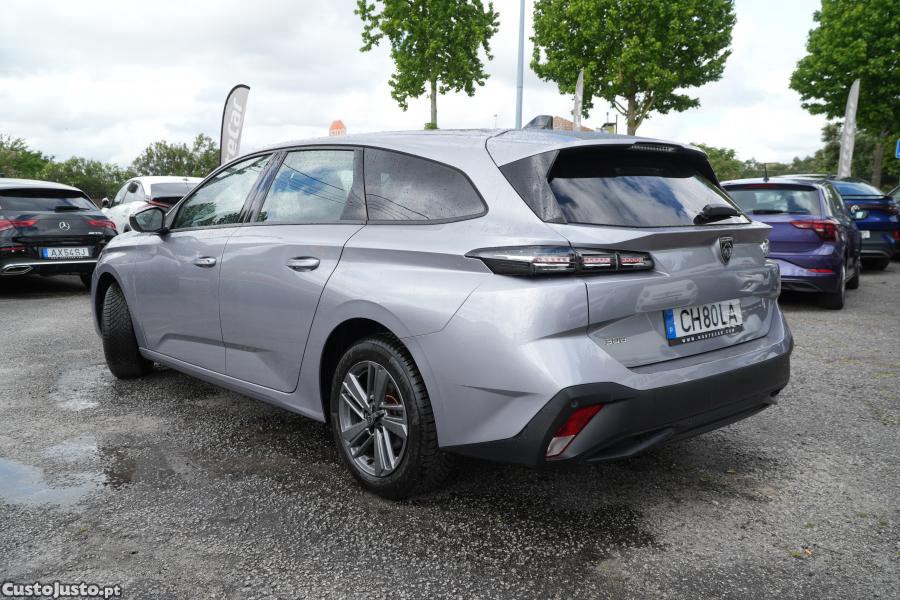 Peugeot 308 PureTech 130 Active — photo 4