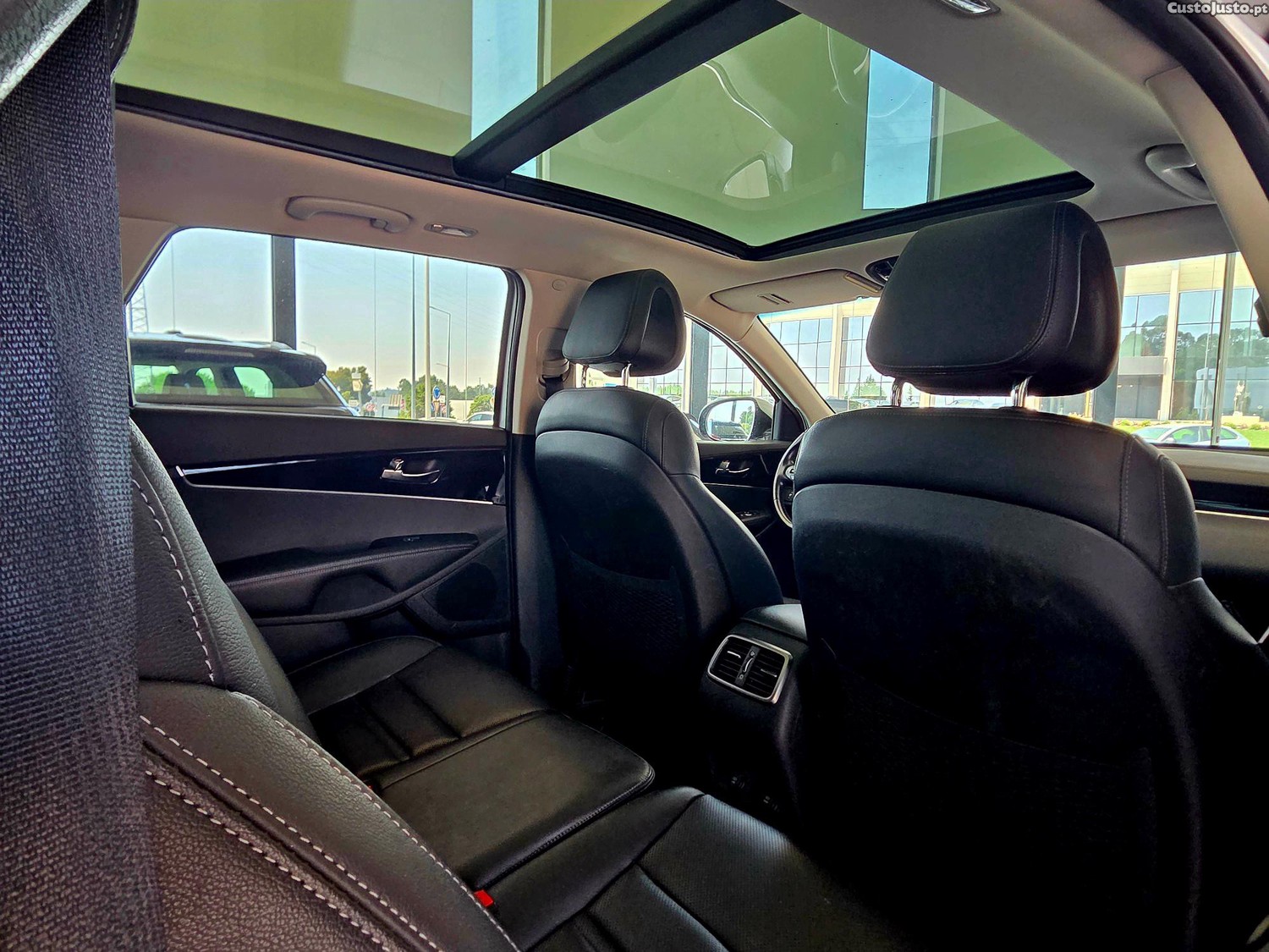 Kia Sorento 2.2 CRDI TX 7 lugares — fotografia 5