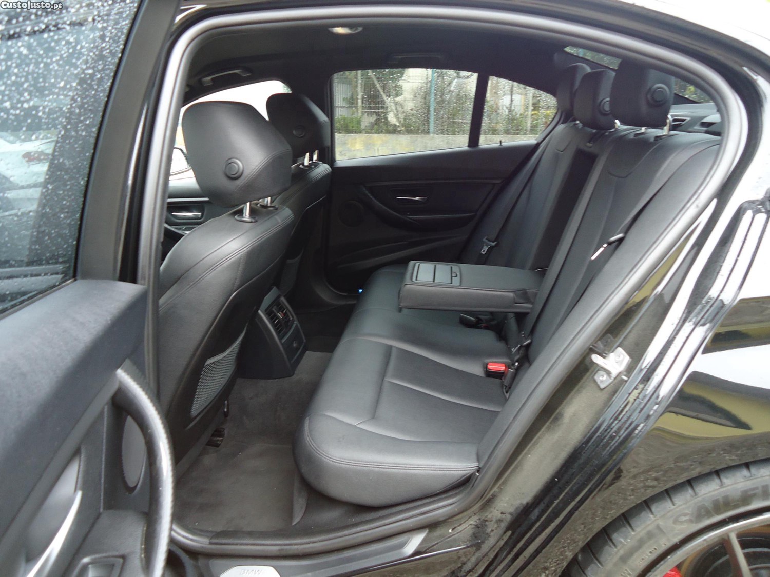 BMW 318 d Auto Pack M — fotografia 4