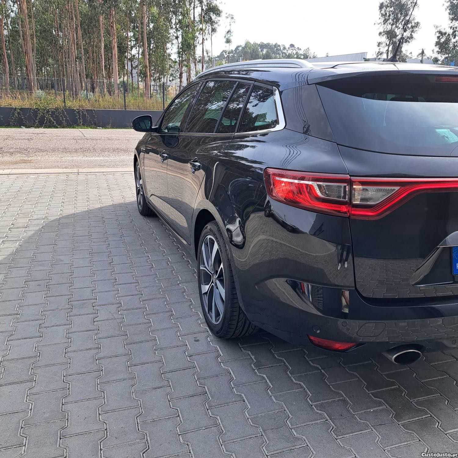 Renault Mégane dCi 110 FAP EDC BOSE - 17 — photo 5