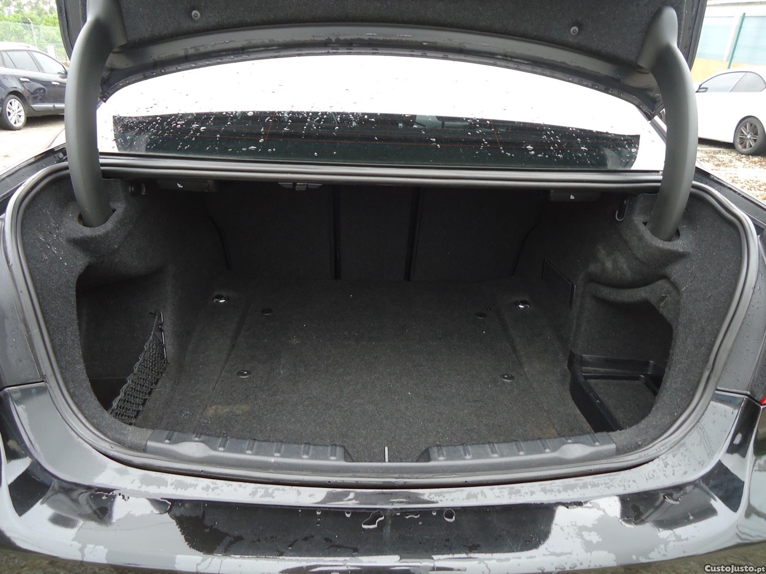 BMW 318 d Auto Pack M — fotografia 2