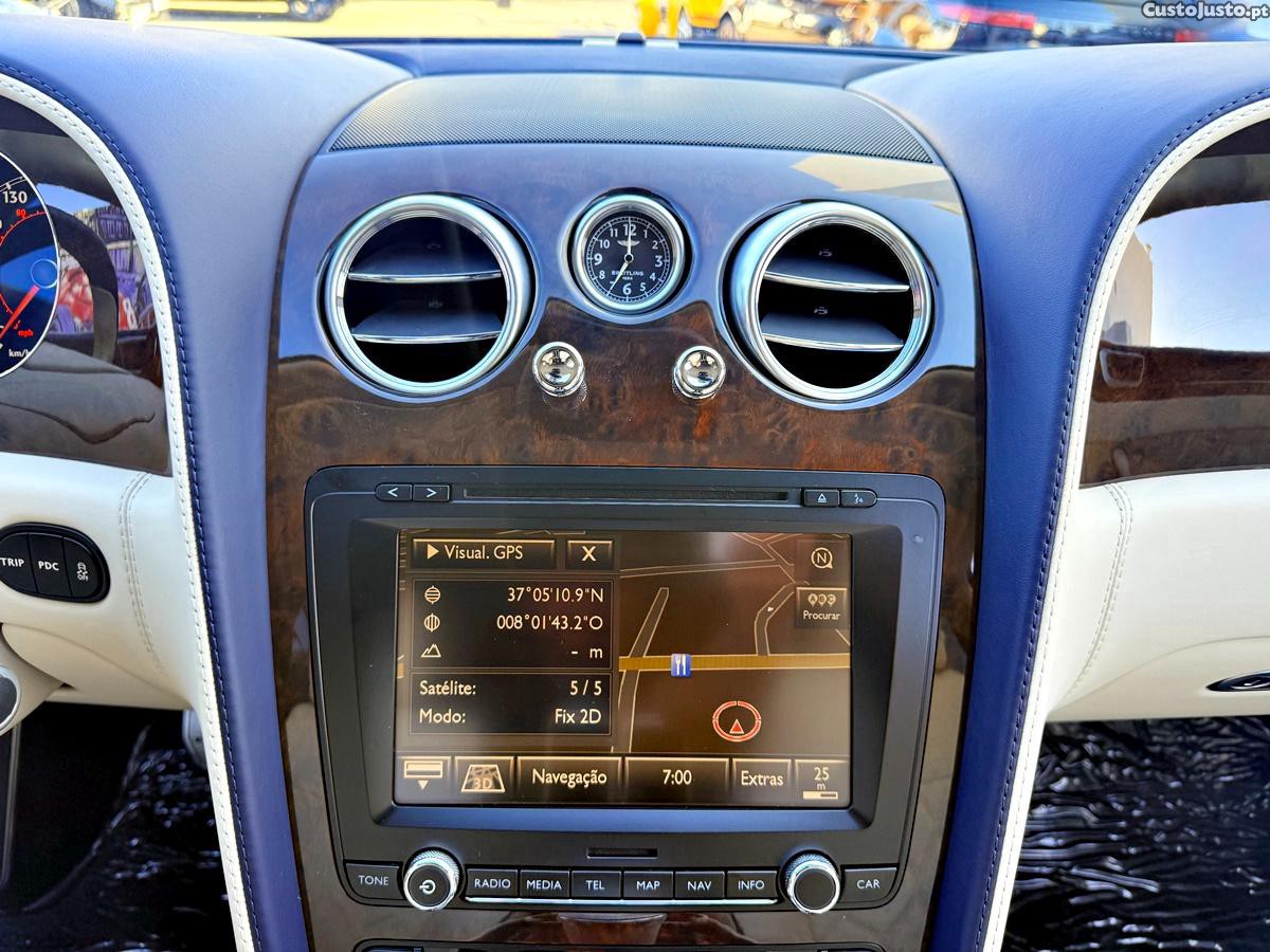 Bentley Continental Flying Spur Flying Spur — fotografia 43